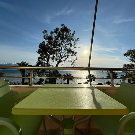 Sea View * Wlora